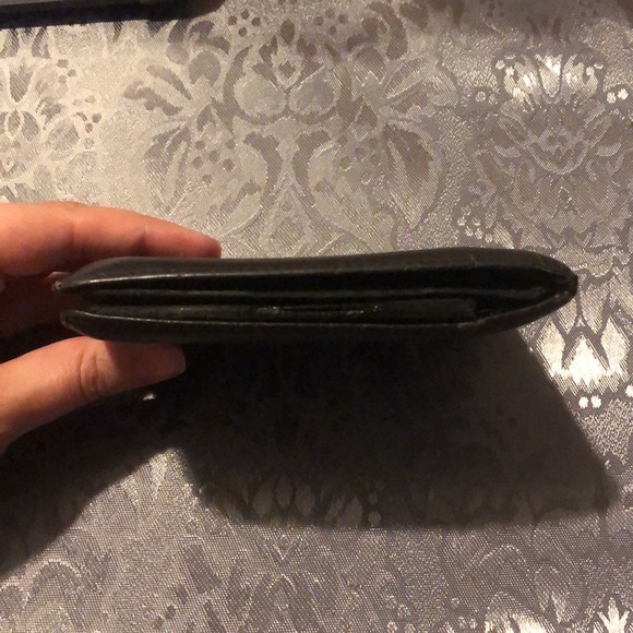 Black Louis Vuitton Wallet - Picture 8 of 11